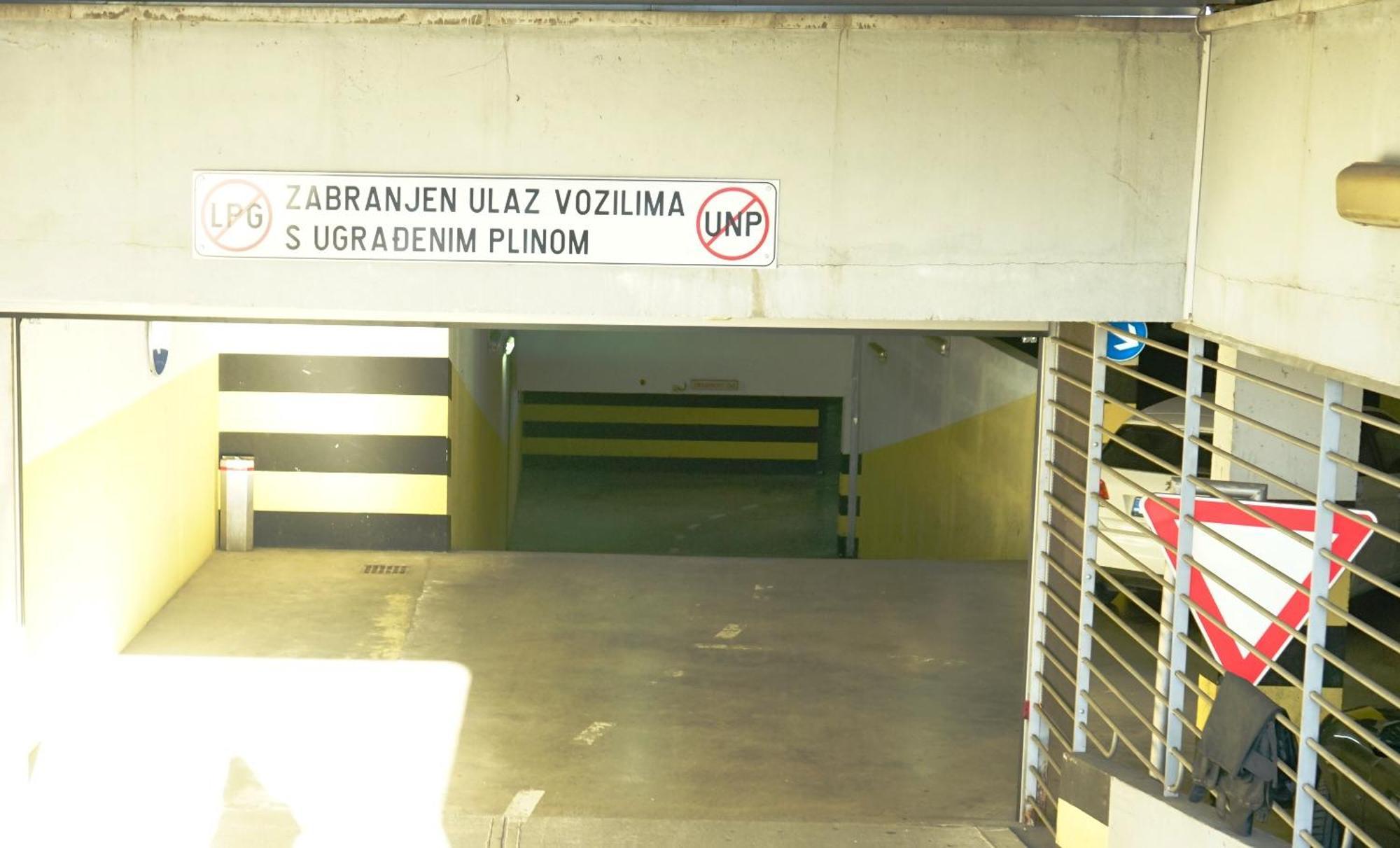 Bura2 , With Private Parking In The Garage Daire Split Dış mekan fotoğraf